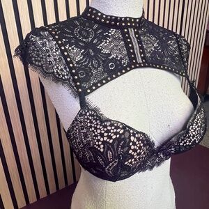 VICTORIA’S SECRET LINGERIE BRA TOP - LIKE-NEW!